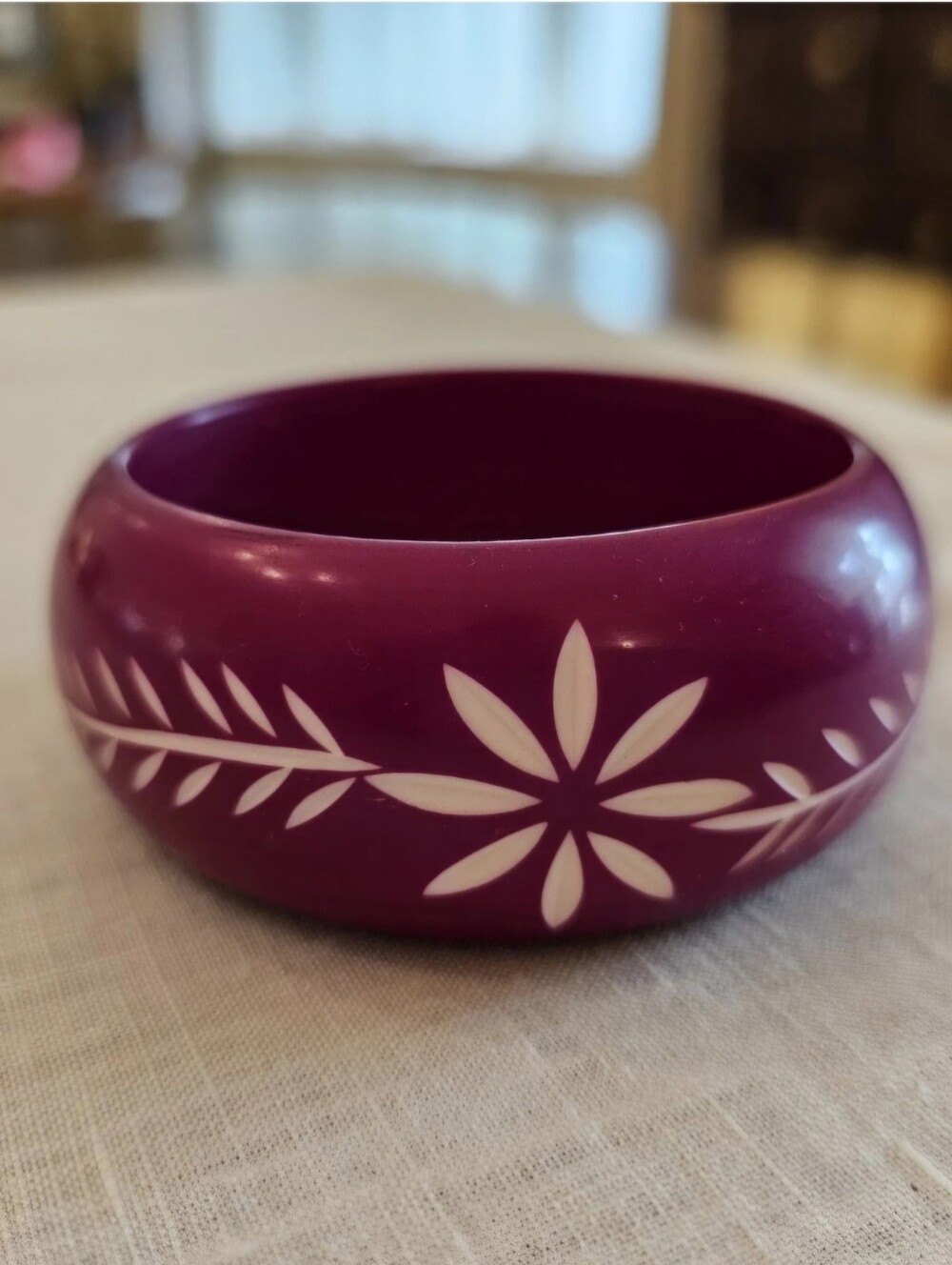 Vintage Purple Carved Resin Bangle Bracelet White Flower Chunky Fakelite
